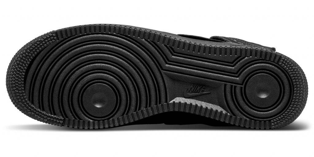 COMME des GARÇONS & Nike Air Force 1 Mid Black Colourway