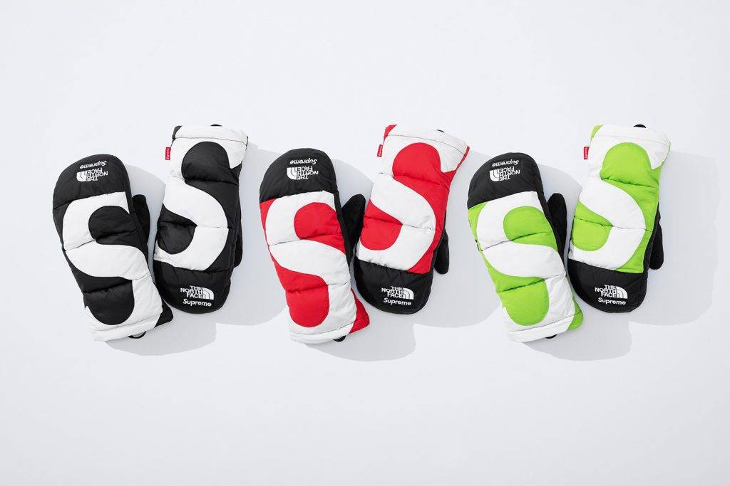 The North Face x Supreme 2020 FW Nuptse Mitts