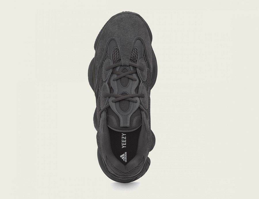 暗黑系波鞋 圖片來源：adidas