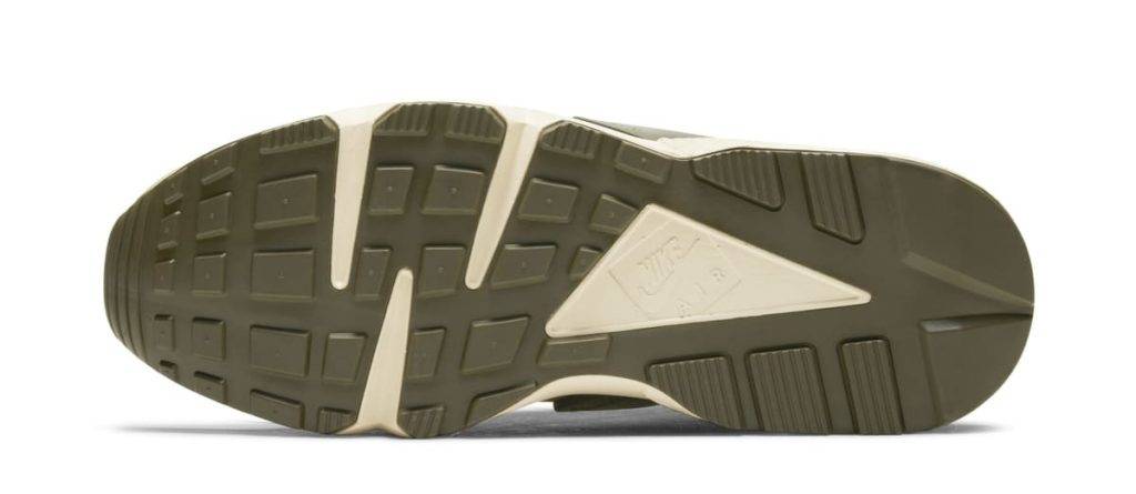 Stüssy x Nike Air Huarache Desert Oak Brown beige olive colourway