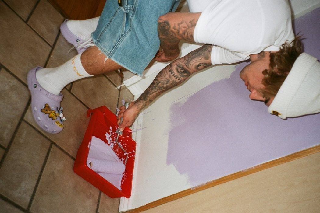purple justin bieber crocs