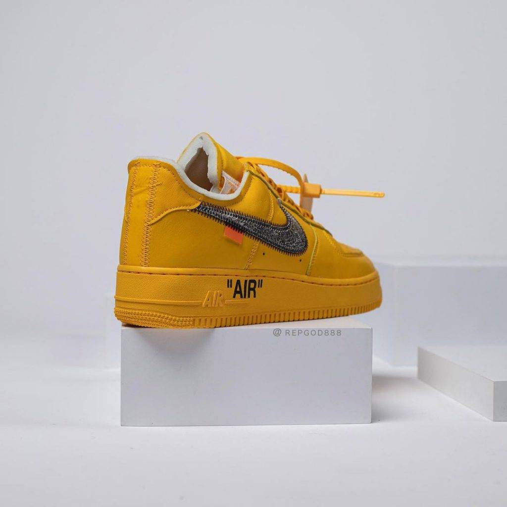 Off-White x Nike Air Force 1「University Gold」