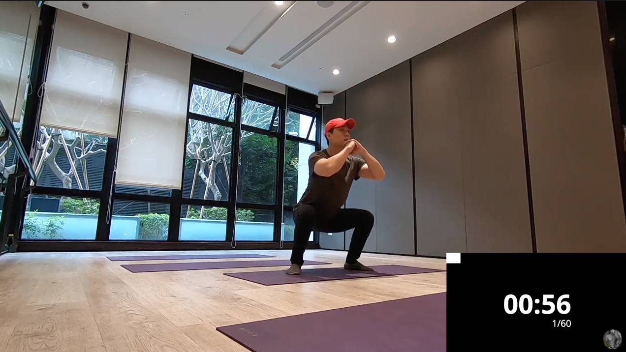 腿部訓練 4個簡易動作！台灣 YouTuber 于傳勇 @woo.k8304 示範男女都合適5分鐘練腿、減脂運動