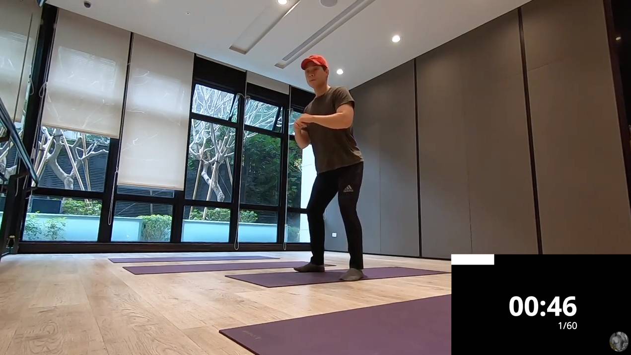 腿部訓練4個簡易動作！台灣 YouTuber 于傳勇 @woo.k8304 示範男女都合適5分鐘練腿、減脂運動
