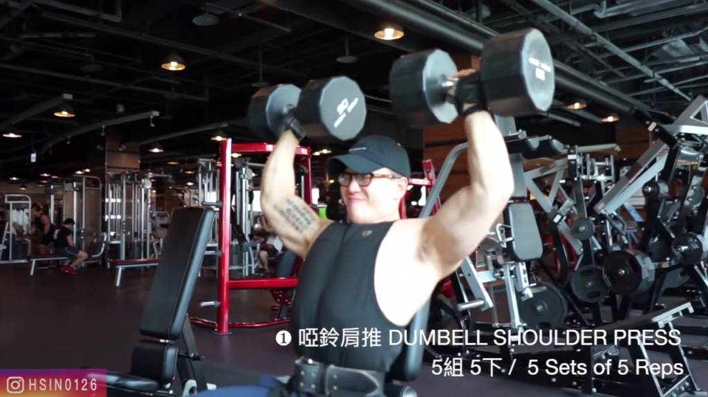 6 exercises that helps to build huge shoulder muscles