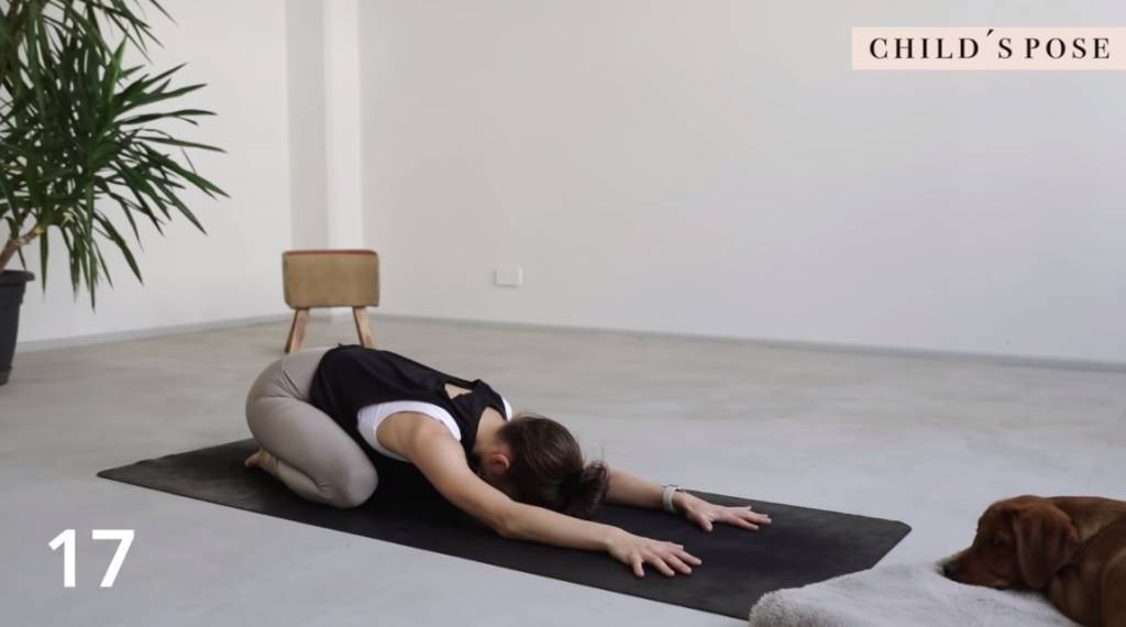 改善背痛 伸展運動！10分鐘簡易瑜伽解決「back pain」 - Child's Pose