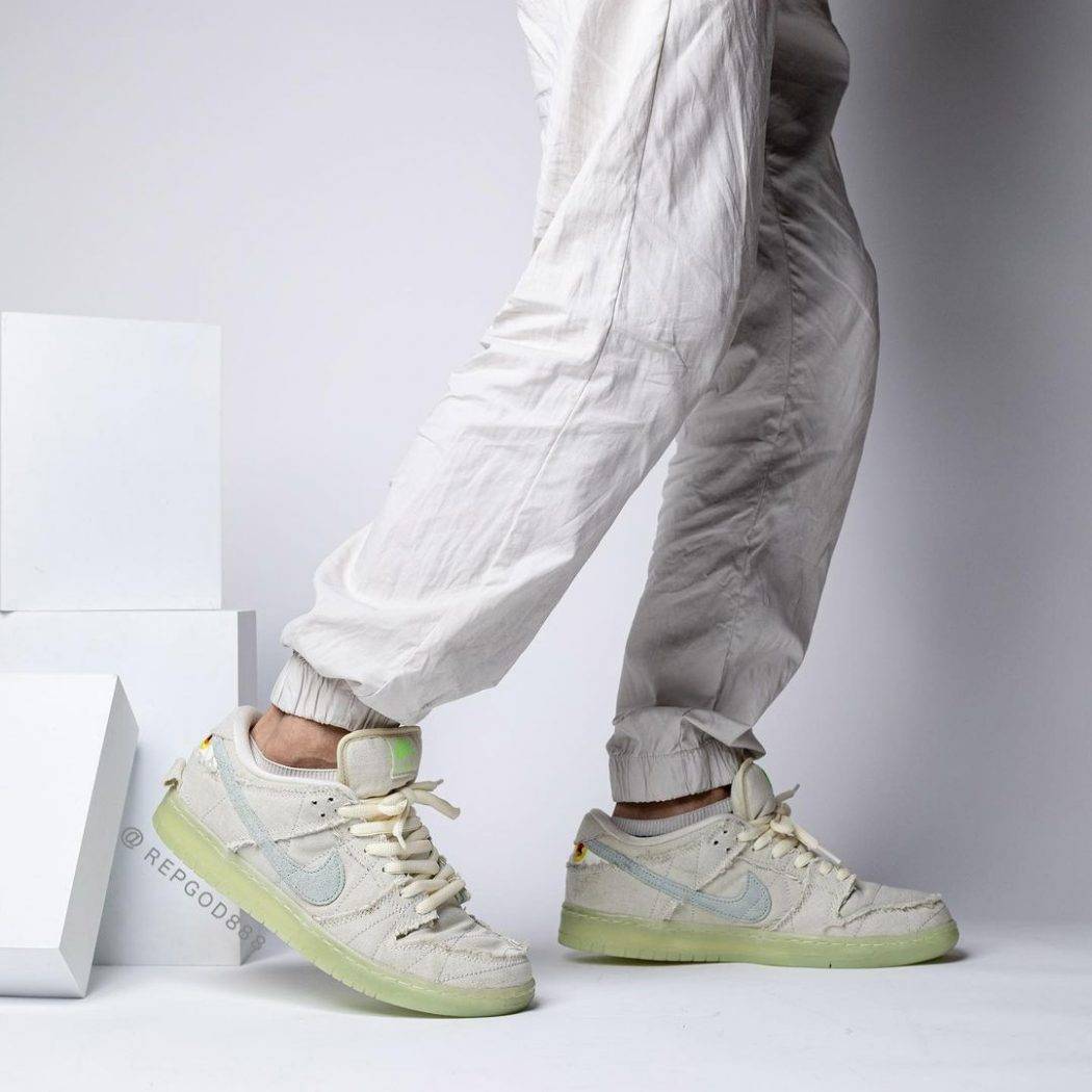 protecting canvas shoes