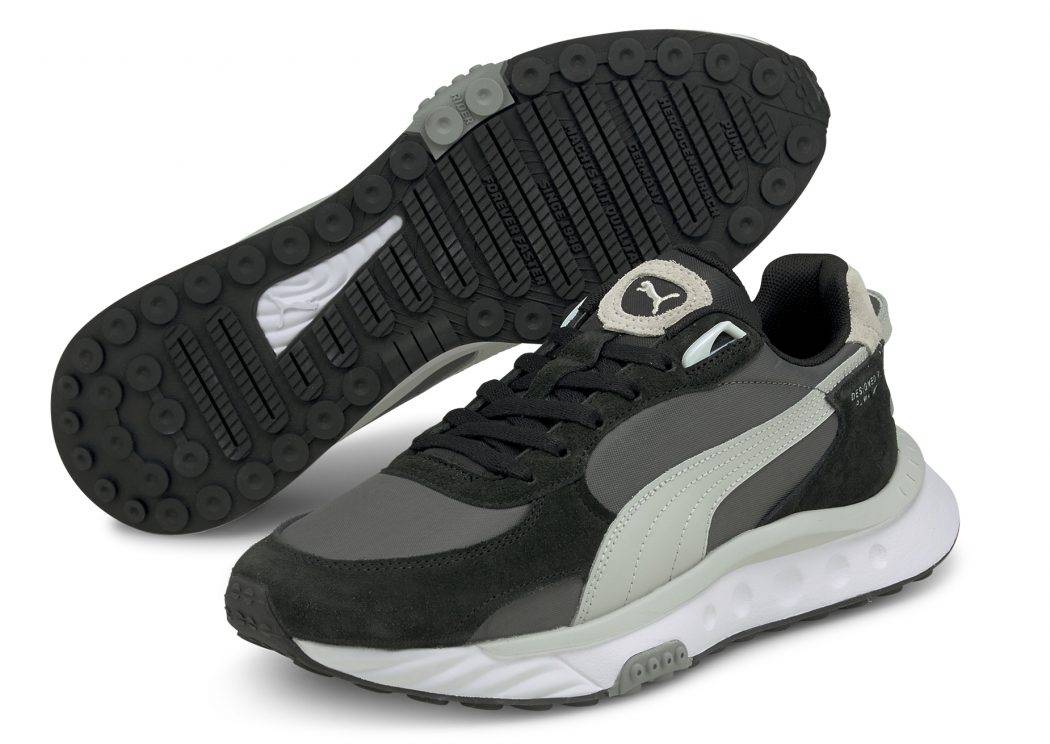 puma wild rider sneakers in triple black