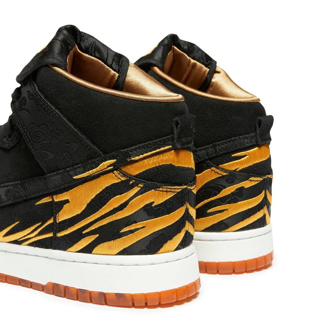Nike Dunk Low Year of the Tiger GS 