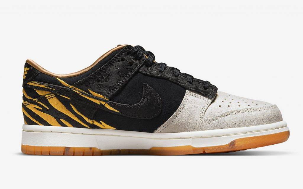 Nike Dunk Low Year of the Tiger GS Nike Dunk Low - Year of the Tiger GS 開抽！虎紋繡線圖案添質感