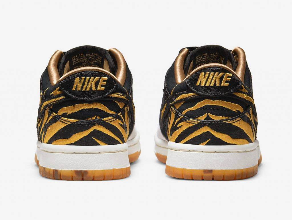 Nike Dunk Low Year of the Tiger GS Nike Dunk Low - Year of the Tiger GS 開抽！虎紋繡線圖案添質感