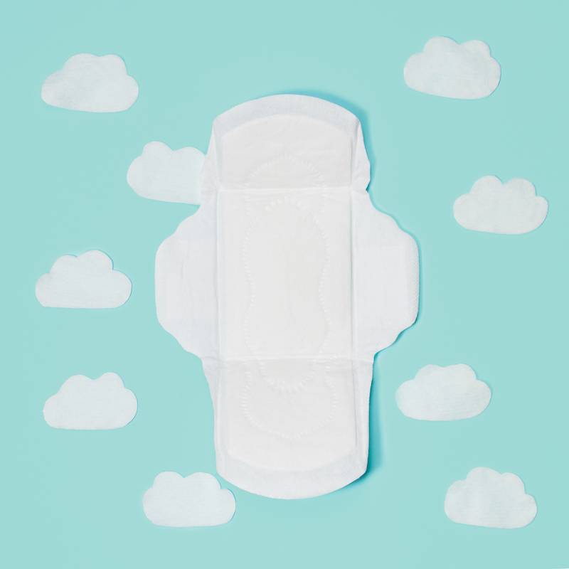 有機棉衛生巾 【有機棉衛生巾】全天然有機成份，可被生物降解達90%，當中底層、雙翼改用由澱粉所提煉出來的聚乳酸來取代塑膠。