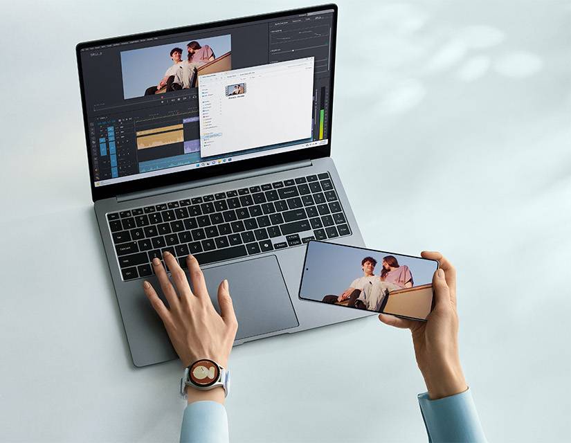 samsung back Galaxy Book5 Pro (14″, U7/32GB/1TB) 建議零售價: $14,180(圖片來源:Samsung)